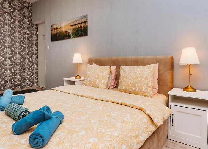 Old Town Private Room, Shared Bath - D Apartamento