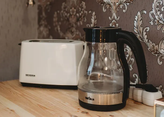 Old Town Private Room, Shared Bath - D * Tallin