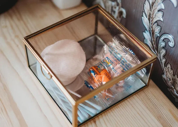 Old Town Private Room, Shared Bath - D Apartamento Tallin