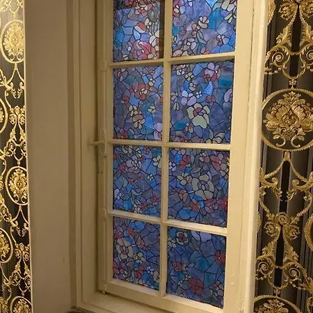 Old Town Private Room, Shared Bath - D * טאלין
