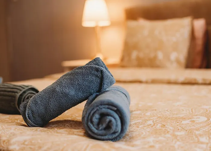 Old Town Private Room, Shared Bath - D