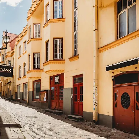 Old Town Private Room, Shared Bath - D *